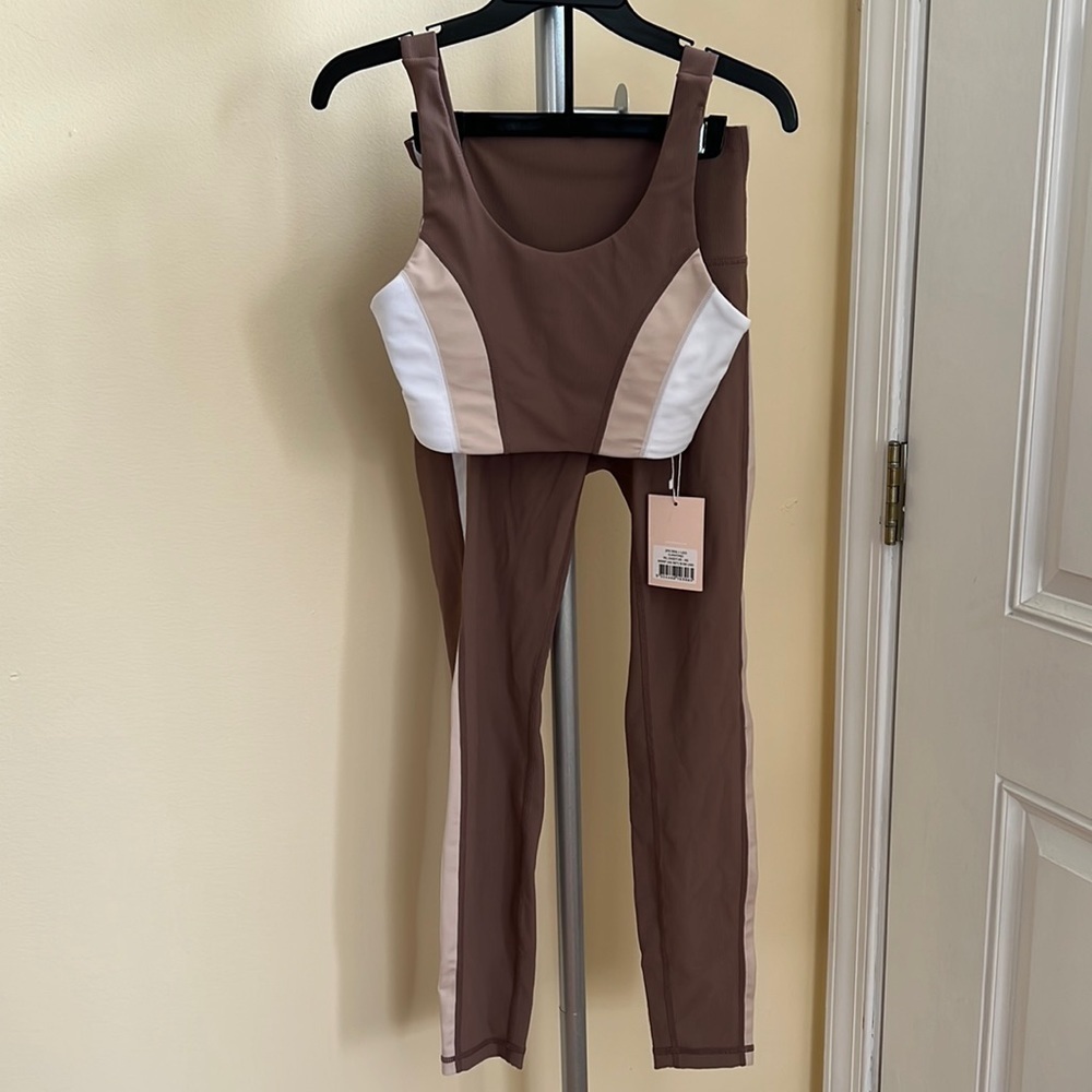 2 Pc Bra And Leggings Set